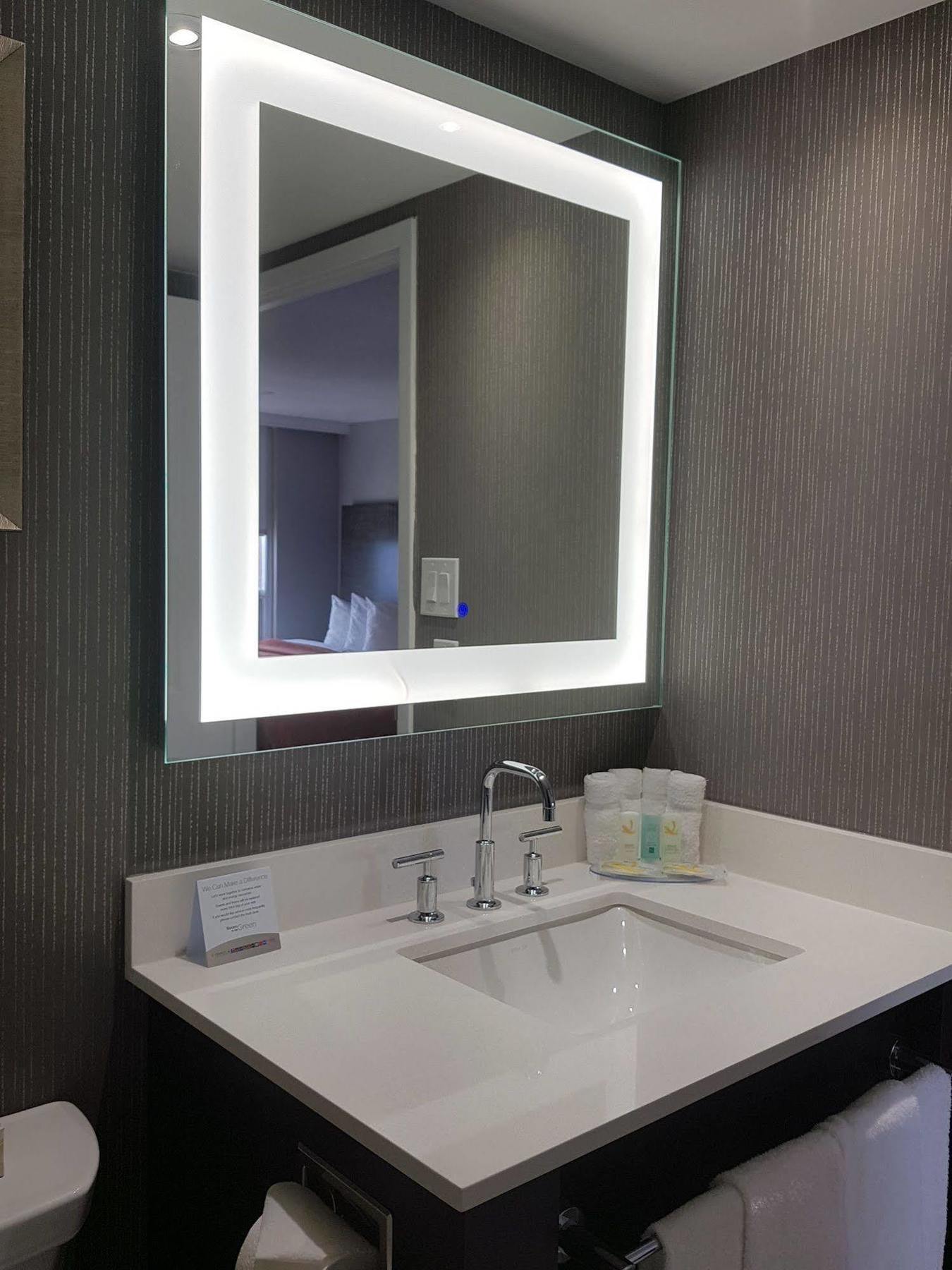 Hotel Carlingview Toronto Airport Mississauga Dış mekan fotoğraf